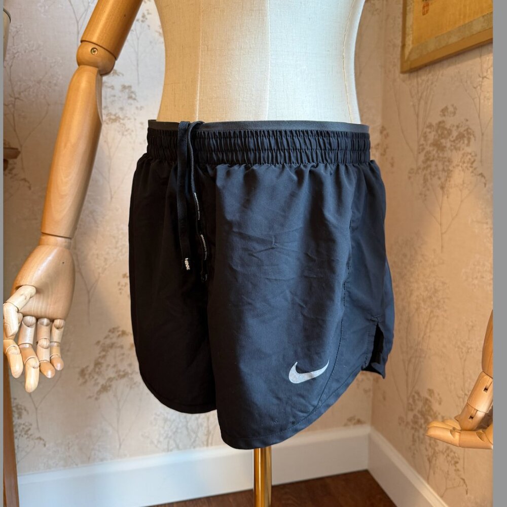 Nike Women's Lined black Dri-fit  Running Shorts